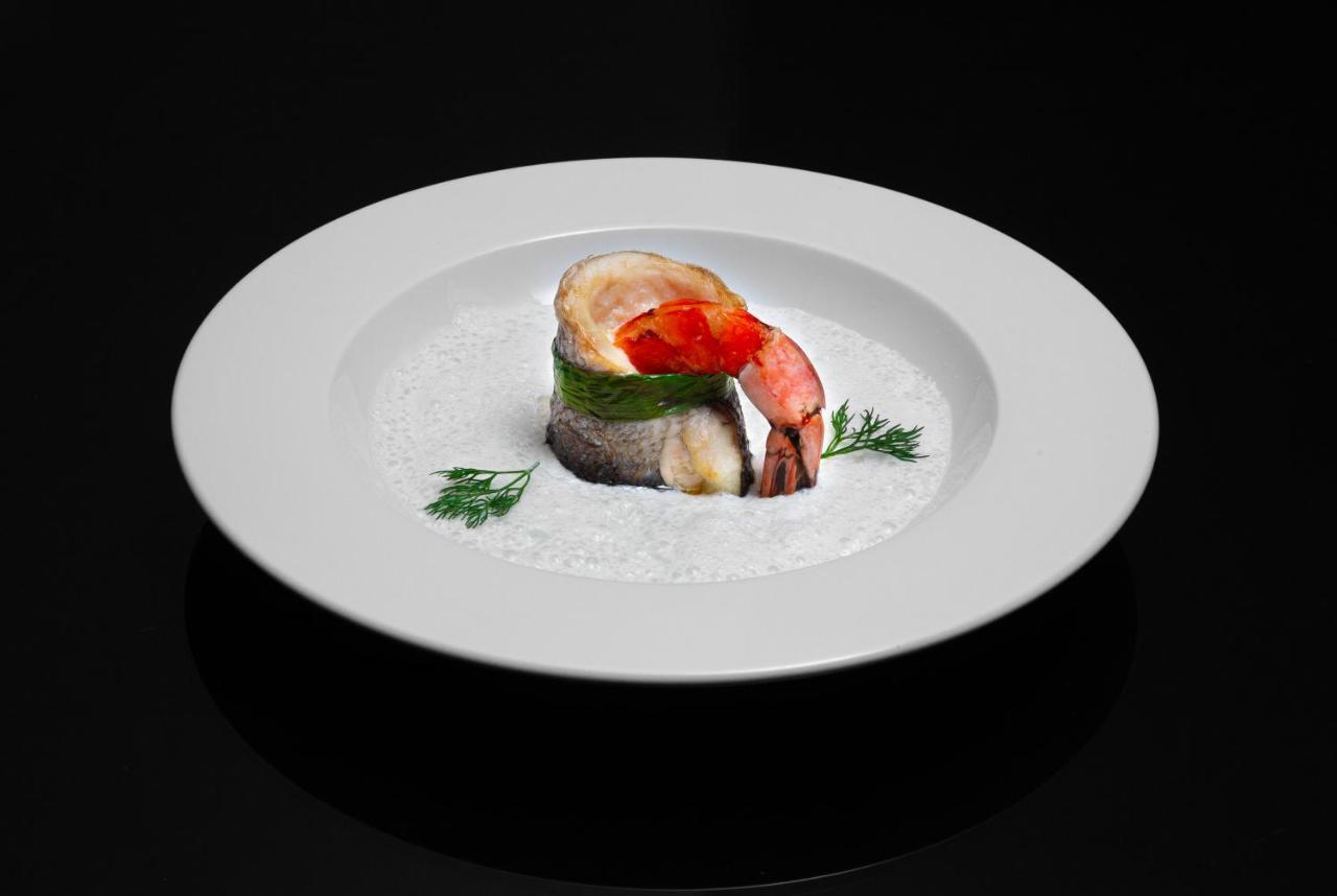 Oryx Hotel Aqaba Bagian luar foto A plate of food