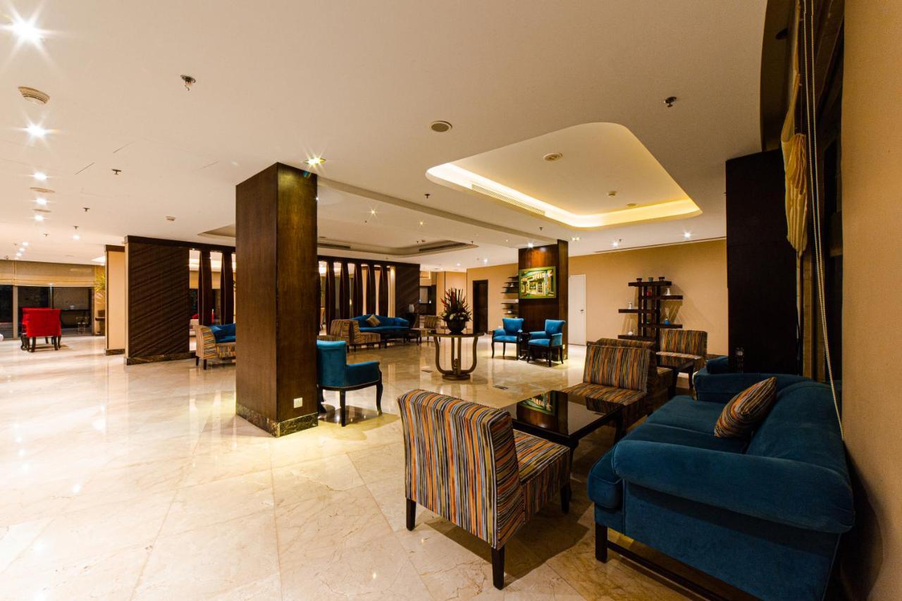 Oryx Hotel Aqaba Bagian luar foto The lobby of the hotel