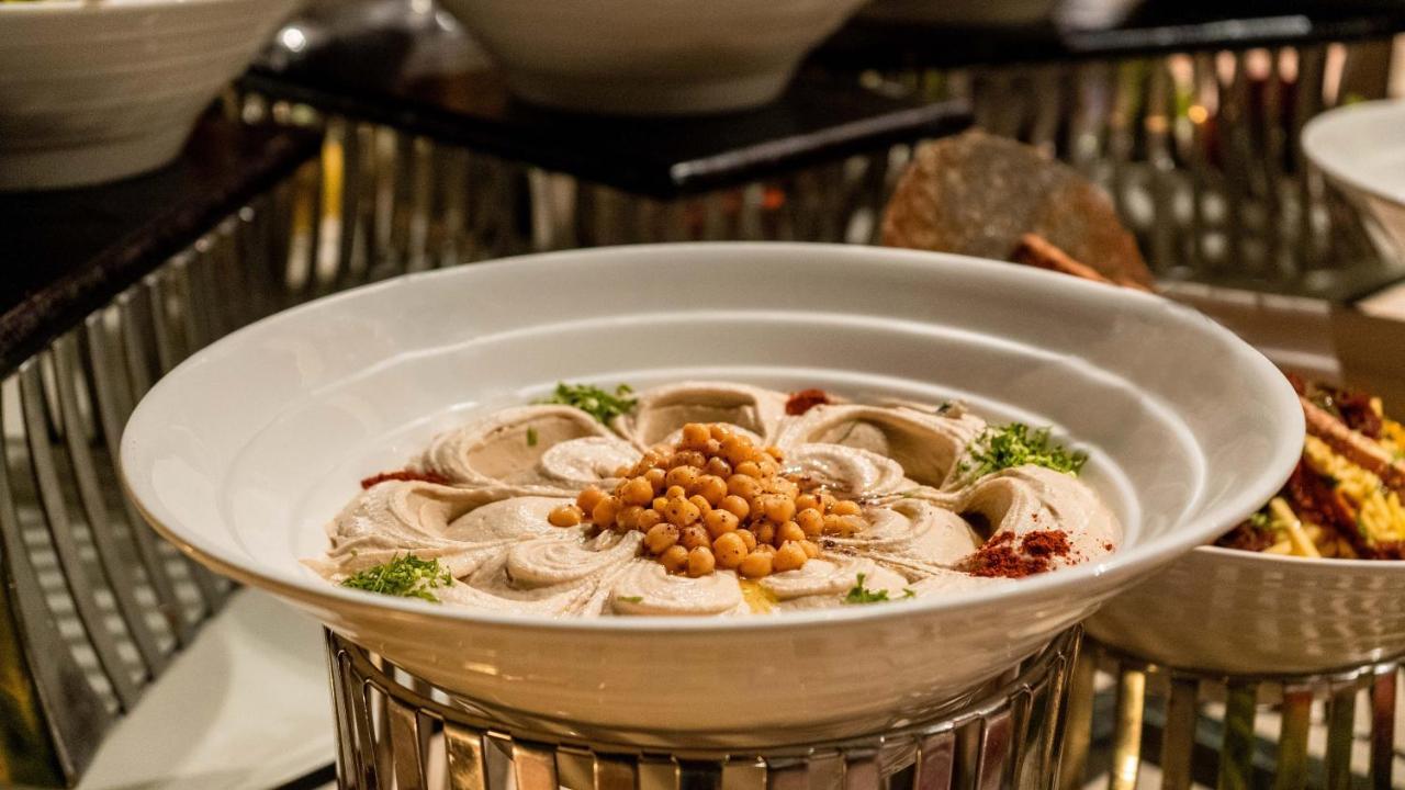 Oryx Hotel Aqaba Bagian luar foto Hummus